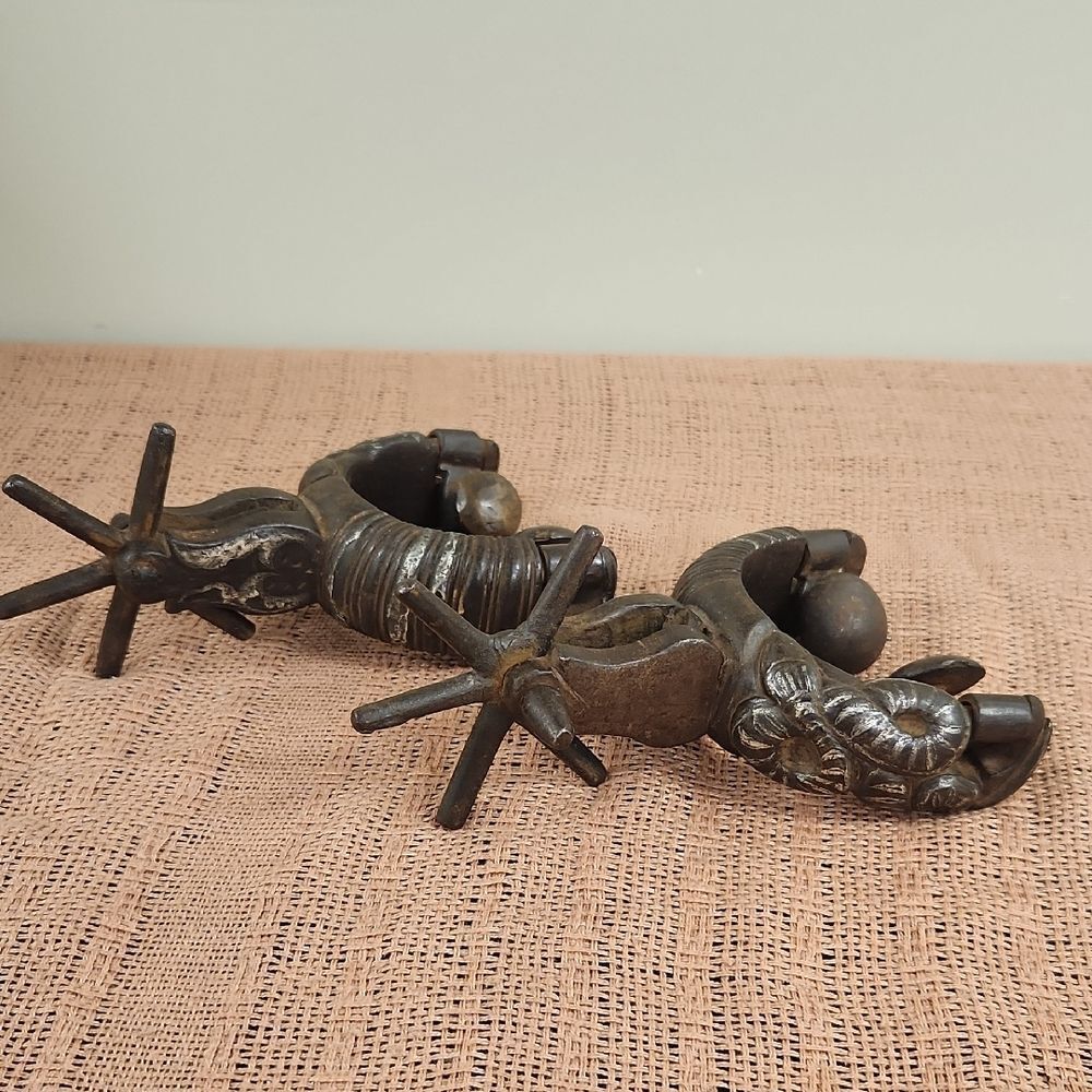 Vintage Western Cowboy Metal Snake Spurs 6 Point